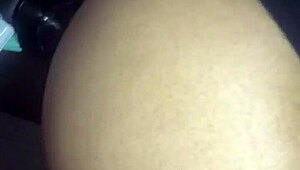 Hvem har den fedeste røv i Philly? Se cumshot på røven efter anal creampie