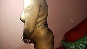 fucking my maid at home 😏