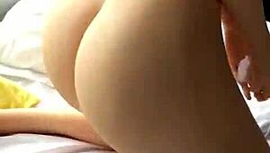 Hé, kijk eens naar deze Aziatische grote tieten sekspop van uxdoll com