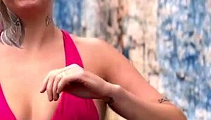 Hey babe tukar 1000 pix dapat blowjob misteri panas