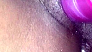 元カノ黒ギャルがバイブで焦らしてチンポしゃぶりまくり！