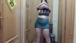 Dancing And Striptease With Big Ass