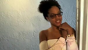 Sascha Stage Pays a Visit to Her Beautiful Neighbor