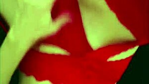 Watch this beautiful Mexican latina's big ass in San Valentin video