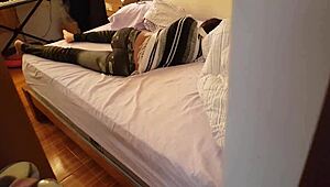 i say por favor no me embaraces acaba afuer