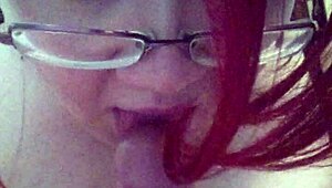 Mira a esta BBW dando una mamada increíble por siete minutos