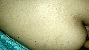 Latina roommate fingering in dorm leads to squirting