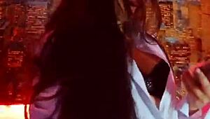 Hot Latina Girl Masturbates Live With Dildo