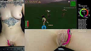 Twitch egirl igra s spermo na mokri pički v tropski igri 😏