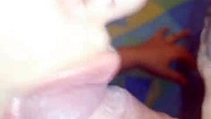 Sain tän iso persäisen latinalaisen morsian imemään ränttänä suihinottoa ja panemaan nelinkontin, niin söpö luonnollisine tisseineen.