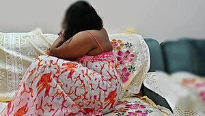 Desi Bhabhi Suma Seduces With Big Boobs