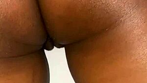 Her wild reactions when that vibrator hits her pussy are insane! 😈