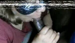 Aku nonton MILF Latina hisap BBC ayah tiri