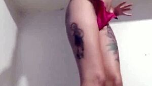 this peruvian latina's long legs so tempting and sexy