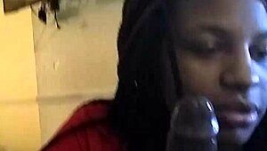 Diamond Mercedez performs sloppy blowjob in Florida USA