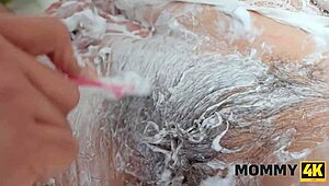 In Mommy4k shaving a mature pussy turns into hot bathroom fuck