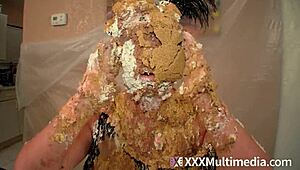 2 blondes get wet and messy and pie eachother in the face