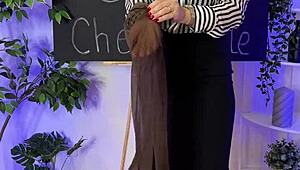 Sexy mature teacher in sheer pantyhose roleplays at the club