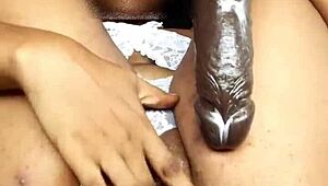 quick solo toy session with ass spreading