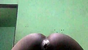 Can you make your ass clap like this?