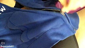 my hot stepsister crystal masturbates and records it for her fans, she's so sexy