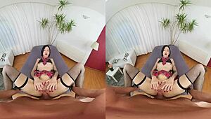 Este coño virgen apretado me hace correrme duro