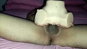 Candy ma šuká v kovbojke a končí creampie