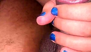 hot babe gives blowjob to boyfriend in homemade indian amateur scene
