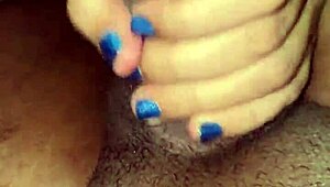 hot babe gives blowjob to boyfriend in homemade indian amateur scene