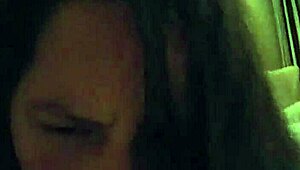 Hintli kadın şişman amcığını siyah canavar yarrağınla doldurmayı seviyor