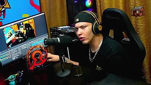 The Podcast Didn't Even Start And Bruna Lambertini Got Totally Naked, Ruan Babou - Pópum No Barraco Completo No Sheer - Red!