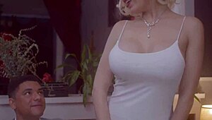 Barack Obama fickt Marilyn Monroe in Presidents Day Parodie