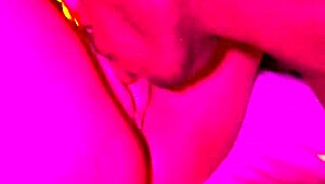 Casadas safadas e deliciosas devoraram o negão dotado bbc com os dois cornos assistindo de camarote