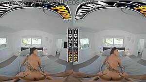 Cassie Del Isla gives filthy rich an anal lesson