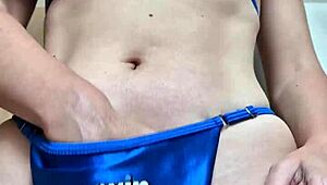 Mycandyalice donne instructions léchage chatte avec joi dirty talk