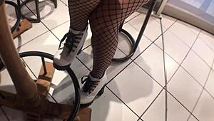 met japanese college girl on app, paid her, creampied in hotel