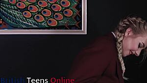 18yo blonde gets creampied 😍