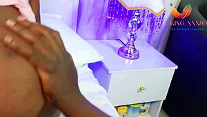 Сводный брат, зачем показал свой хуй? Теперь трахну тебя мокрой пиздой