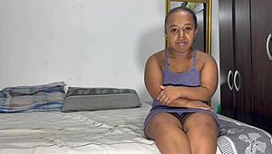 lancei o anazinha com a altura de baixinhcm no meu canal ela mamou em p� e pediu pra eu n�o colocar o pau todo na bocetinha dela se n�o ia arrega�ar a bocetinha e pediu pra