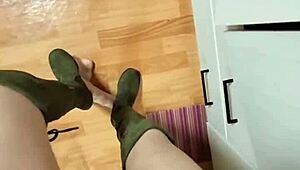 do you want to play with elza kom