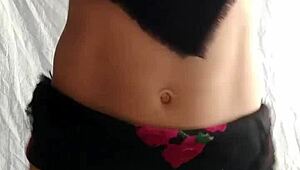 cross mariana's big ass dance, shemale twerking body moves 😍🍑