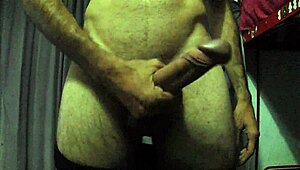 Maduro Se Manosea La Verga Y Acaba Rico