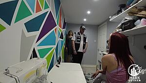 Sophie Fox, den tyv slampa, bliver fanget i doggystyle action