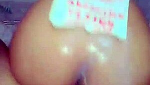 Check Out My Arab Wife's Big Ass 😍