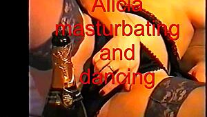 Alicia dances while masturbating her pussy intensely