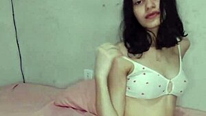 alice lima and her first giant cock 😱