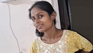 יש לה כוס קטנה 18+! אבל תחת ענק לוקח זרע ושיחה מלוכלכת!