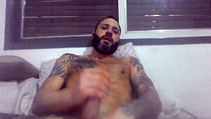 Jerk till burst with pierced nipples