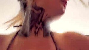 Sitting on dick while doing gym exercises feels amazing!