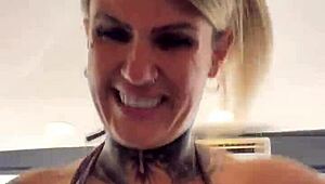 Sitting on dick while doing gym exercises feels amazing!